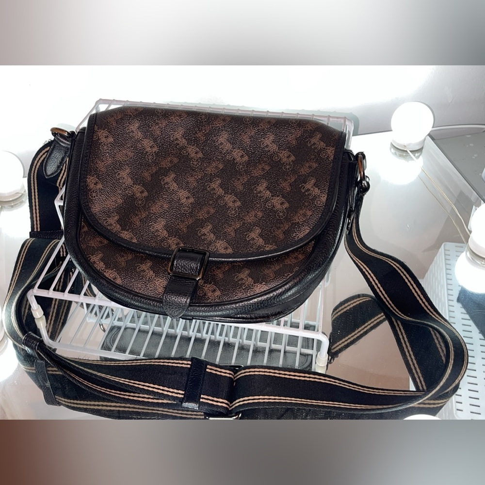 Coach Women's Bag Hitch Crossbody With Horse And Carriage Print